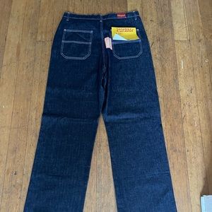 Freddie’s of Pinewood Jeans NWT Size 34R